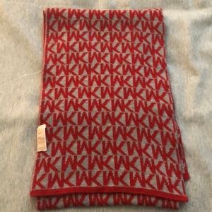 MK fall scarf